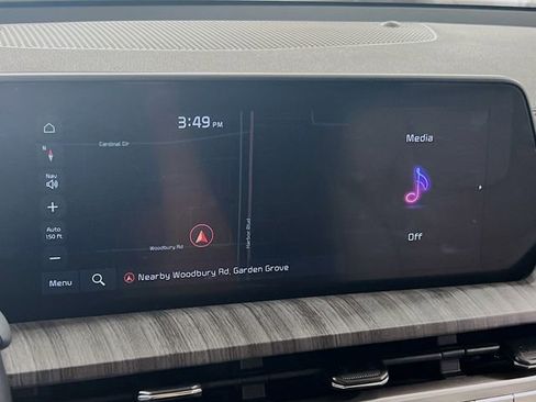 Certified 2023 Kia Telluride EX w/ EX Captain's Chair Package image 13