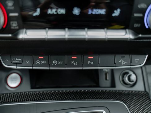 Used 2019 Audi SQ5 Prestige AWD/4WD image 38