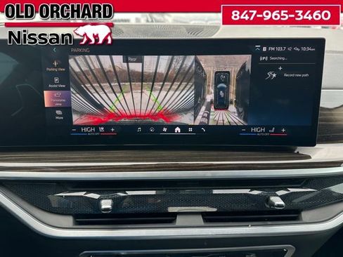 Used 2024 BMW X7 xDrive40i image 17