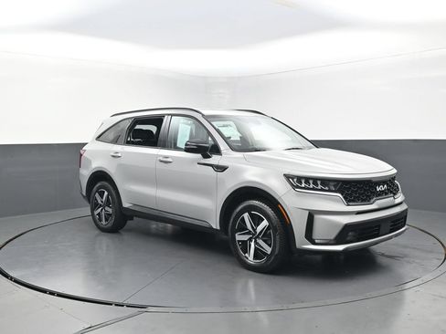 Used 2023 Kia Sorento EX FWD image 11