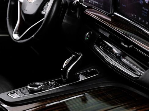 Used 2021 Cadillac Escalade ESV Premium Luxury image 20