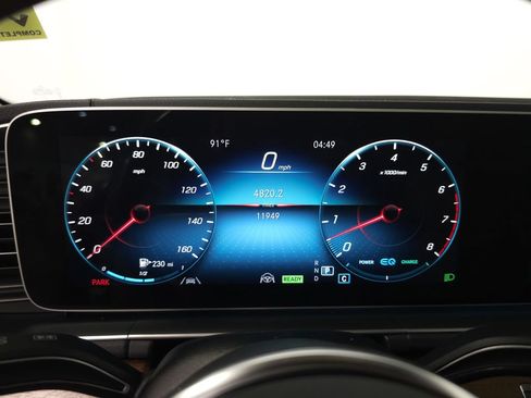 Used 2023 Mercedes-Benz GLS 450 4MATIC image 14