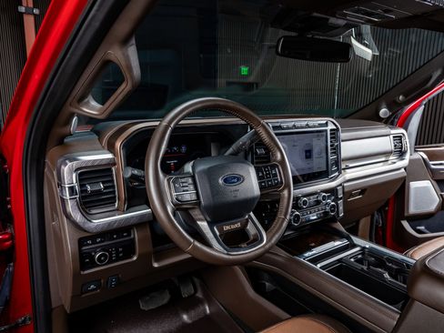 Used 2024 Ford F250 King Ranch w/ Chrome Package image 16