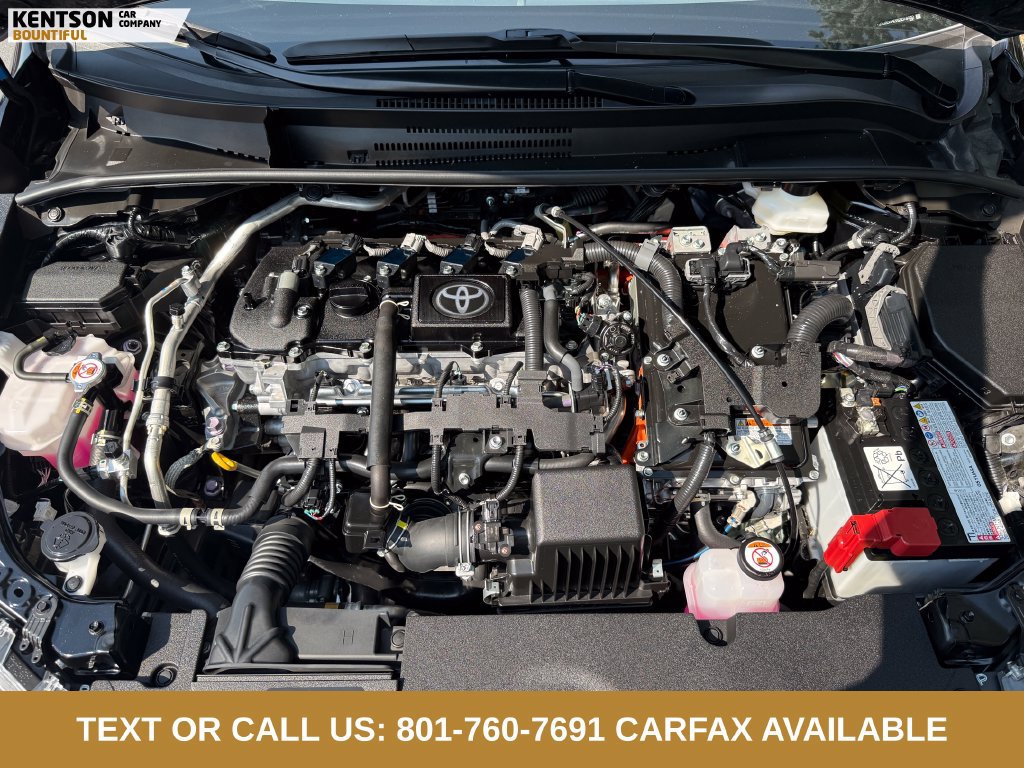Used 2025 Toyota Corolla LE AWD/4WD image 28