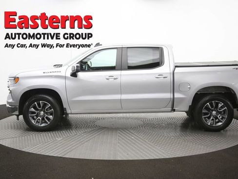 Used 2022 Chevrolet Silverado 1500 LT AWD/4WD image 62