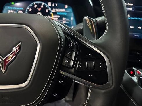 Used 2025 Chevrolet Corvette Stingray Preferred Cpe w/ Z51 Performance Package RWD image 19