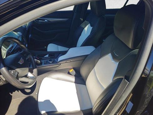 Used 2023 Cadillac CT5 Luxury image 12