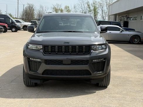 New 2026 Jeep Grand Cherokee Limited AWD/4WD image 13