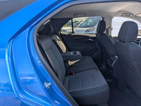 Used 2024 Chevrolet Equinox LT FWD image 16