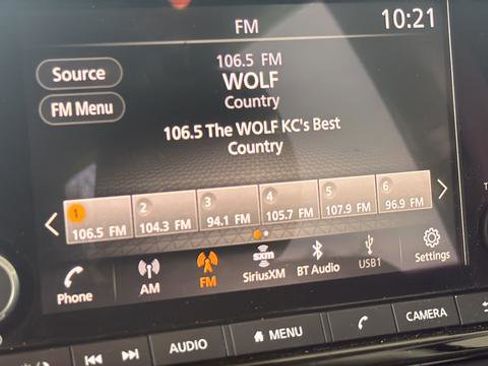 Used 2025 Nissan Pathfinder S image 18