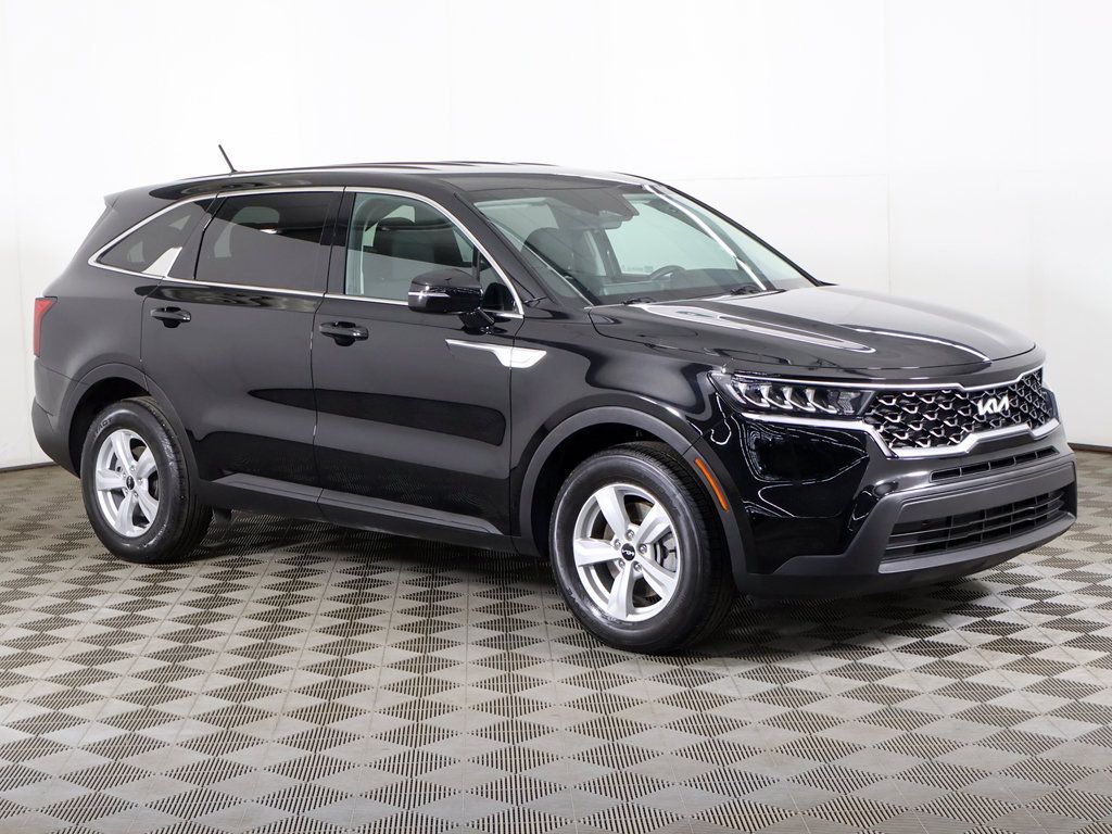 Used 2023 Kia Sorento LX FWD image 51