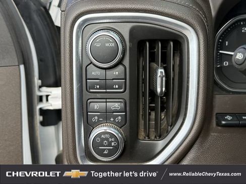 Used 2022 GMC Sierra 2500 Denali w/ Denali Ultimate Package AWD/4WD image 26