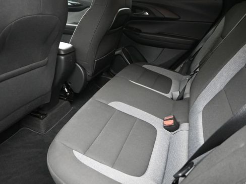 Used 2024 Chevrolet TrailBlazer LT w/ LT Cold Weather Package FWD image 12