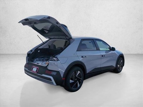 New 2026 Hyundai Ioniq 5 SE image 4