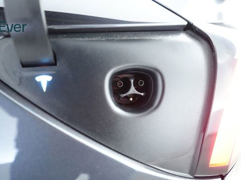 Used 2024 Tesla Model 3 Performance AWD/4WD image 10