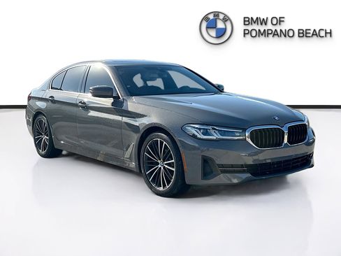 Used 2021 BMW 530i w/ Premium Package image 1