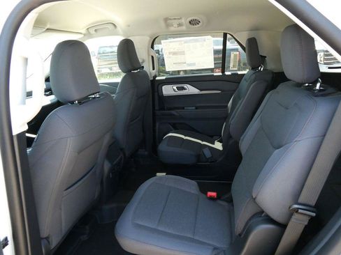 New 2026 Ford Explorer Active AWD/4WD image 13
