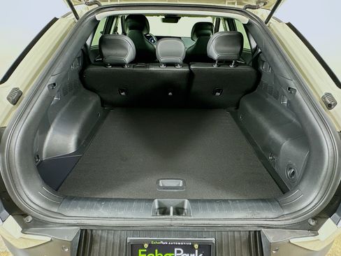 Used 2024 Kia EV6 Light image 29