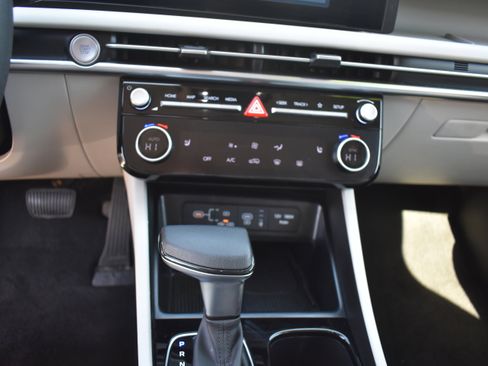 Used 2025 Hyundai Tucson SEL image 21