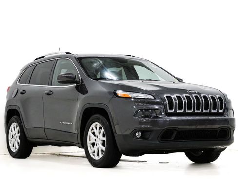 Used 2016 Jeep Cherokee Latitude w/ Comfort/Convenience Group image 1