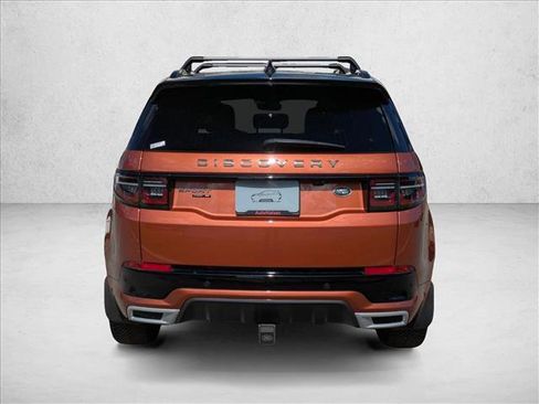 Used 2020 Land Rover Discovery Sport SE R-Dynamic AWD/4WD image 7
