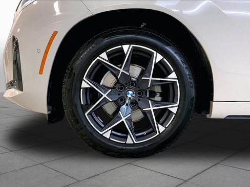 Used 2025 BMW X3 xDrive30i w/ M Sport Package AWD/4WD image 10