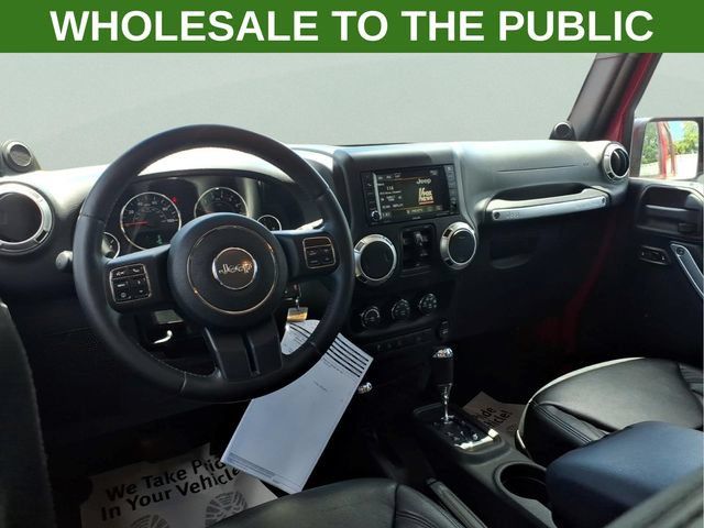 Used 2013 Jeep Wrangler Unlimited Sahara w/ Connectivity Group AWD/4WD image 9