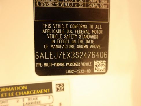 New 2025 Land Rover Defender 110 S image 34