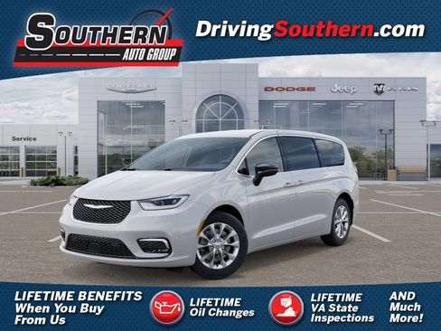 New 2026 Chrysler Pacifica Select AWD/4WD image 1
