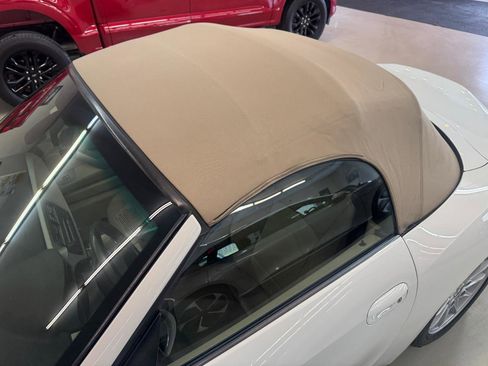 Used 2004 BMW Z4 2.5i image 7