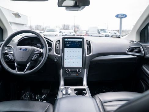 Used 2022 Ford Edge SEL AWD/4WD image 18
