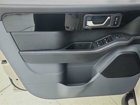 Used 2024 INEOS Grenadier Fieldmaster Edition image 37