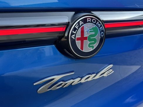 Used 2024 Alfa Romeo Tonale Speciale AWD/4WD image 13