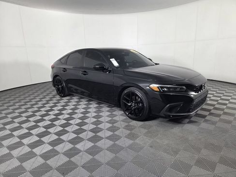 Used 2022 Honda Civic Sport image 2