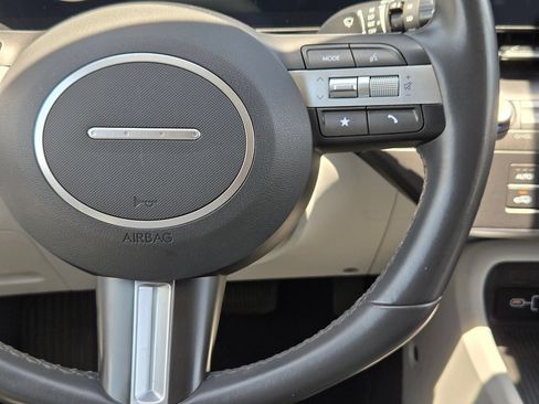 Used 2024 Hyundai Kona SEL FWD image 21