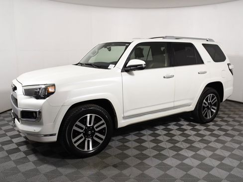 Used 2016 Toyota 4Runner Limited image 2