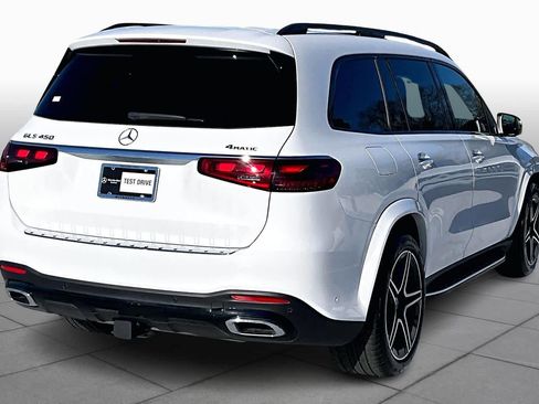 Used 2025 Mercedes-Benz GLS 450 4MATIC image 13