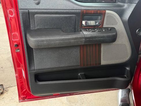 Used 2006 Lincoln Mark LT 4x4 image 17