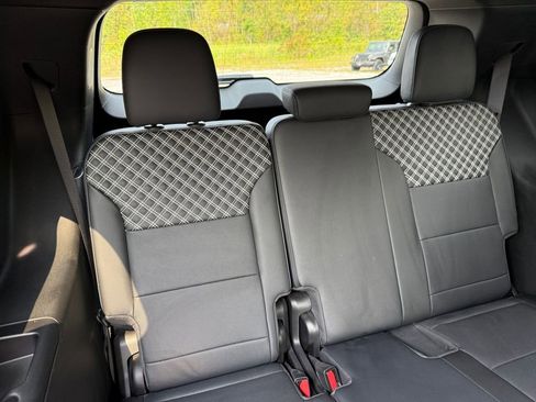 Used 2024 GMC Acadia Denali w/ LPO, Floor Liner Package image 24