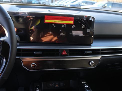 New 2026 Kia Sorento S image 11