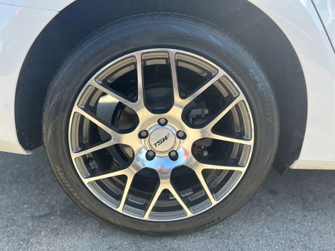 Used 2013 Volkswagen Passat TDI SE image 22