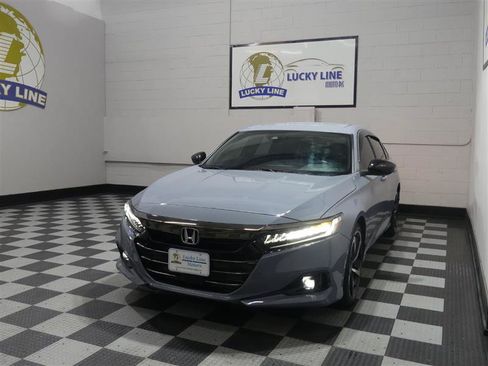 Used 2022 Honda Accord Sport image 4