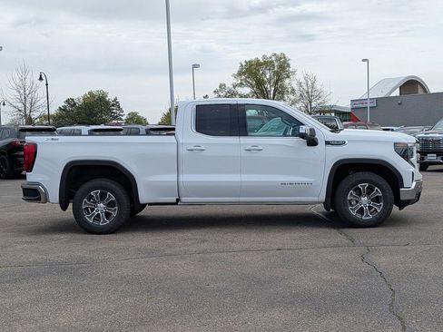 New 2026 GMC Sierra 1500 SLE AWD/4WD image 17