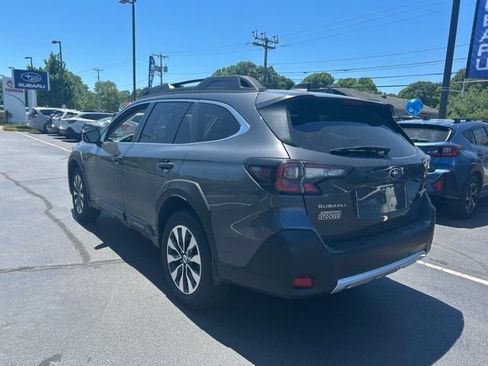 Used 2025 Subaru Outback Limited AWD/4WD image 7