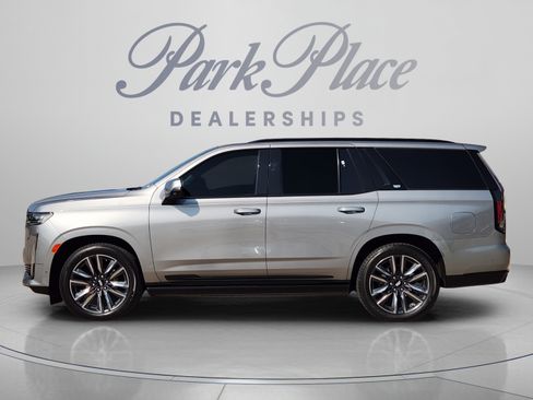 Used 2023 Cadillac Escalade Sport Platinum AWD/4WD image 3