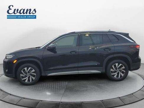 New 2025 Volkswagen Tiguan S AWD/4WD image 2