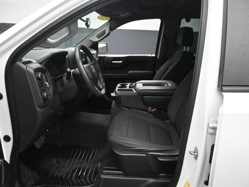 Used 2020 Chevrolet Silverado 1500 Custom Trail Boss w/ Custom Convenience Package AWD/4WD image 16