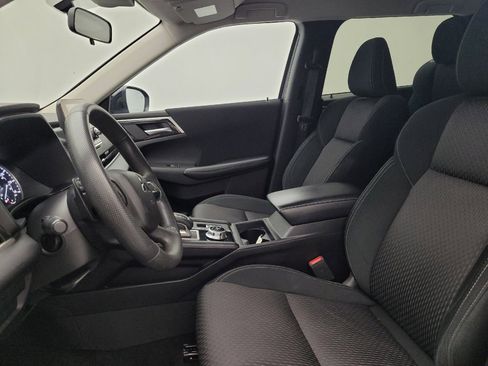 Used 2024 Mitsubishi Outlander ES FWD image 17