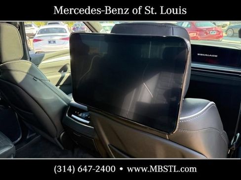 Used 2026 Cadillac Escalade V w/ LPO, ONYX Package AWD/4WD image 10