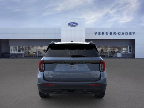 New 2026 Ford Explorer Active image 5